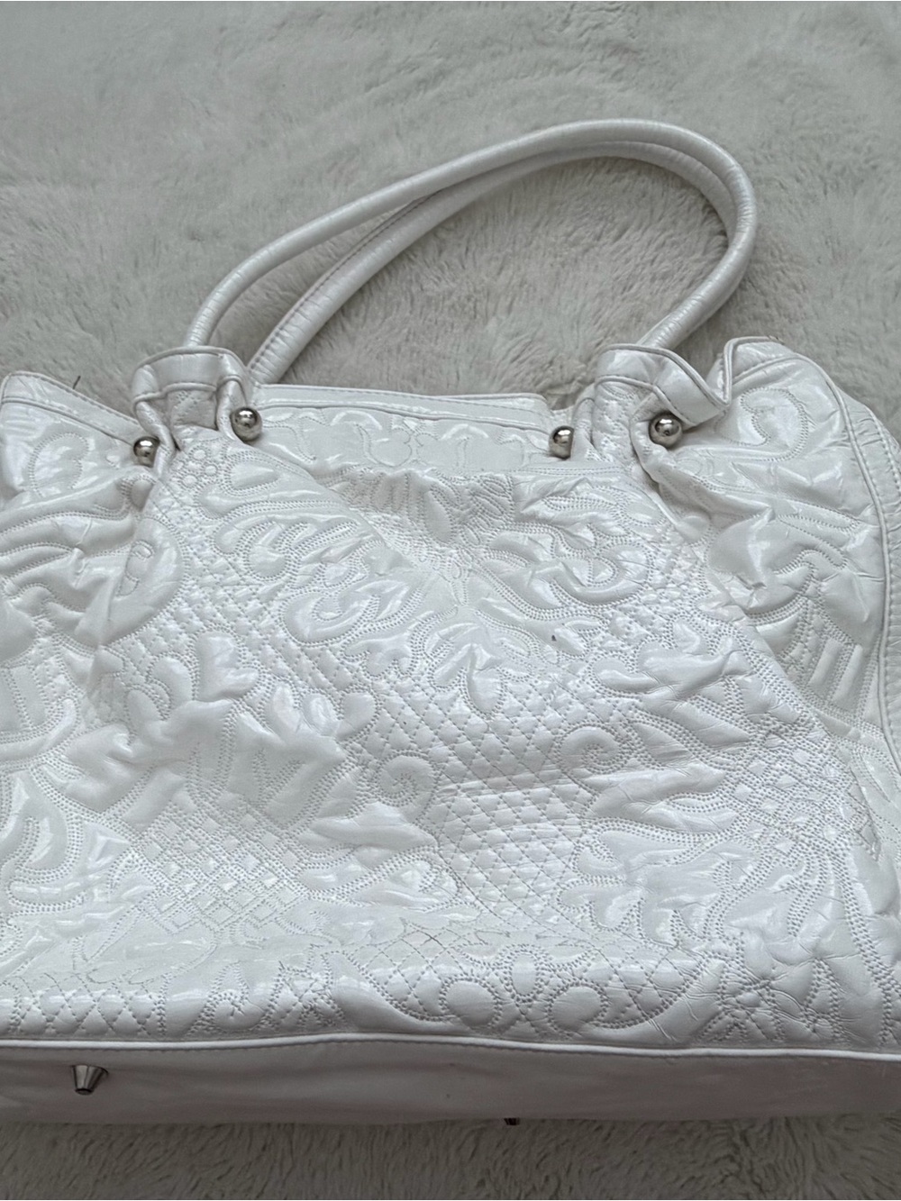 White Quilted Embossed Tote Bag - Elegant Everyday Carry